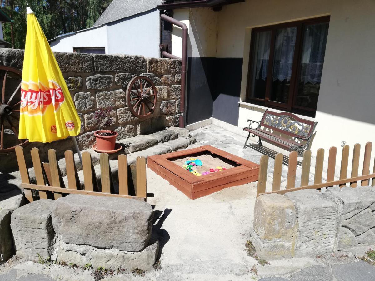 Penzion Almi Doksy  Buitenkant foto